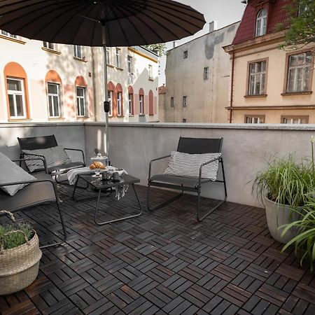 Central Apartamenty Єленя-Ґура Екстер'єр фото
