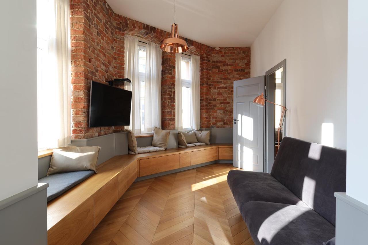 Central Apartamenty Єленя-Ґура Екстер'єр фото
